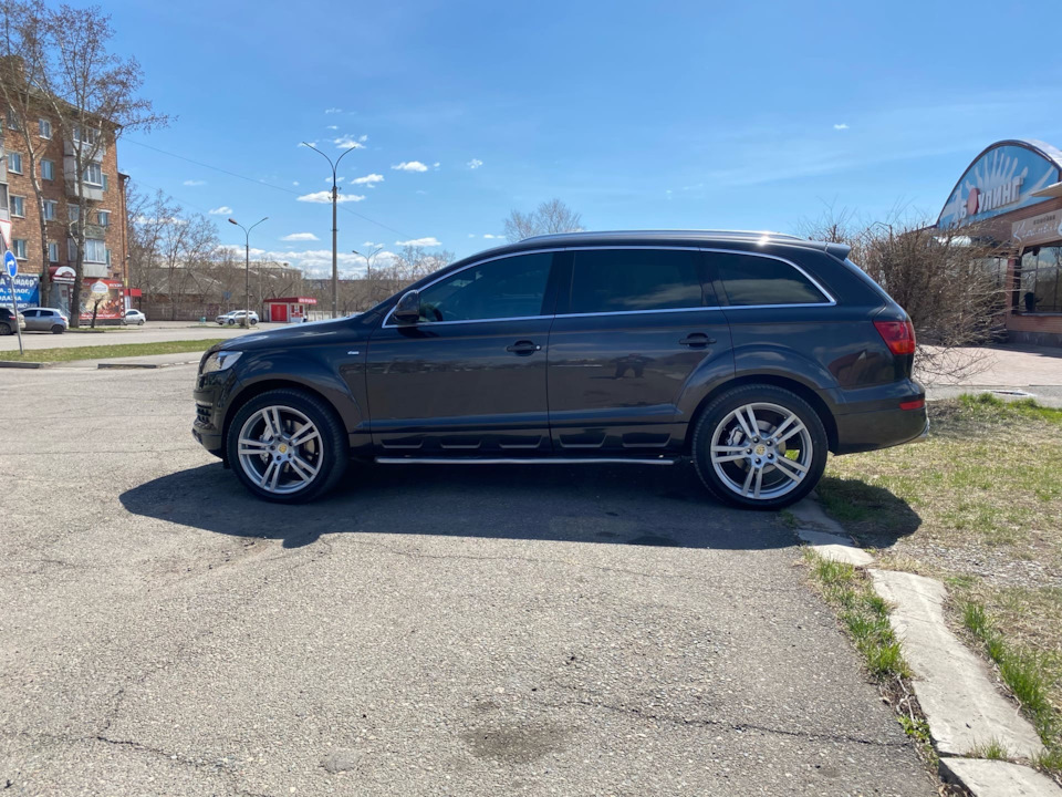 Фото в бортжурнале Audi Q7 (1G)