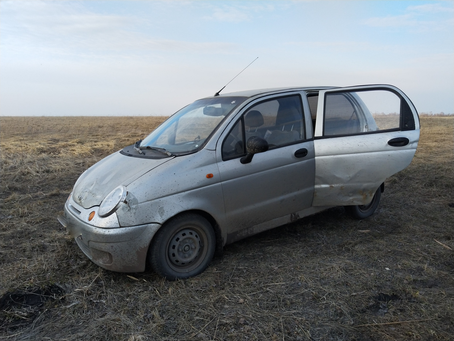 Матиз едет по полям+полумертвый генератор — Daewoo Matiz (M100, M150), 0,8  л, 2005 года | путешествие | DRIVE2