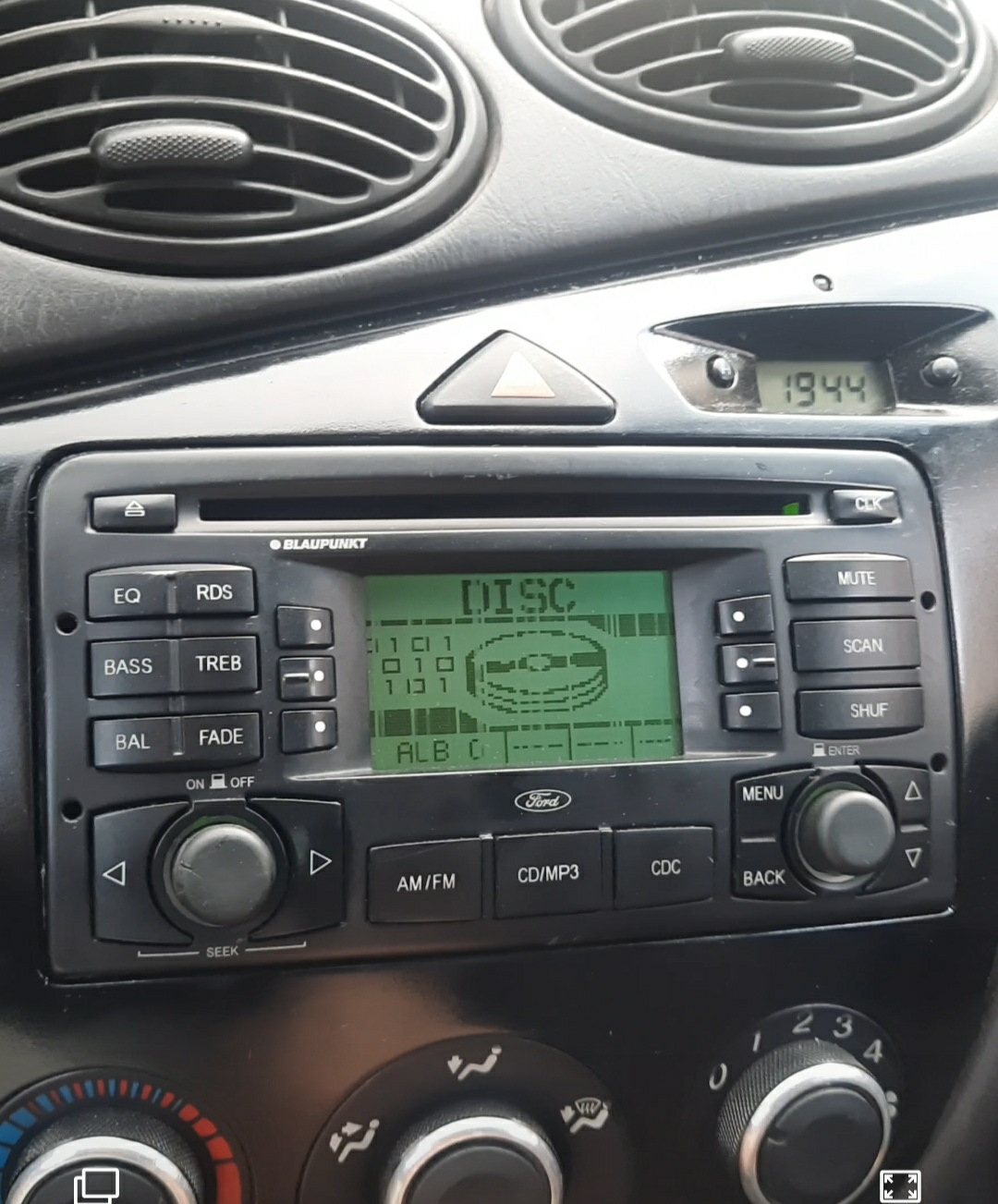 Возможно ли вылечить полосы на дисплее? — Ford Focus Wagon I, 1,8 л ...