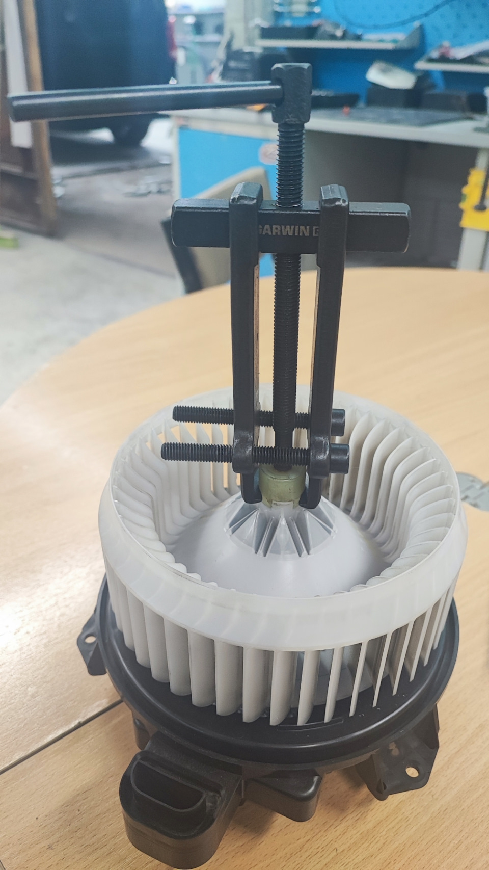 Разбор моторчика печки. — DRIVE2