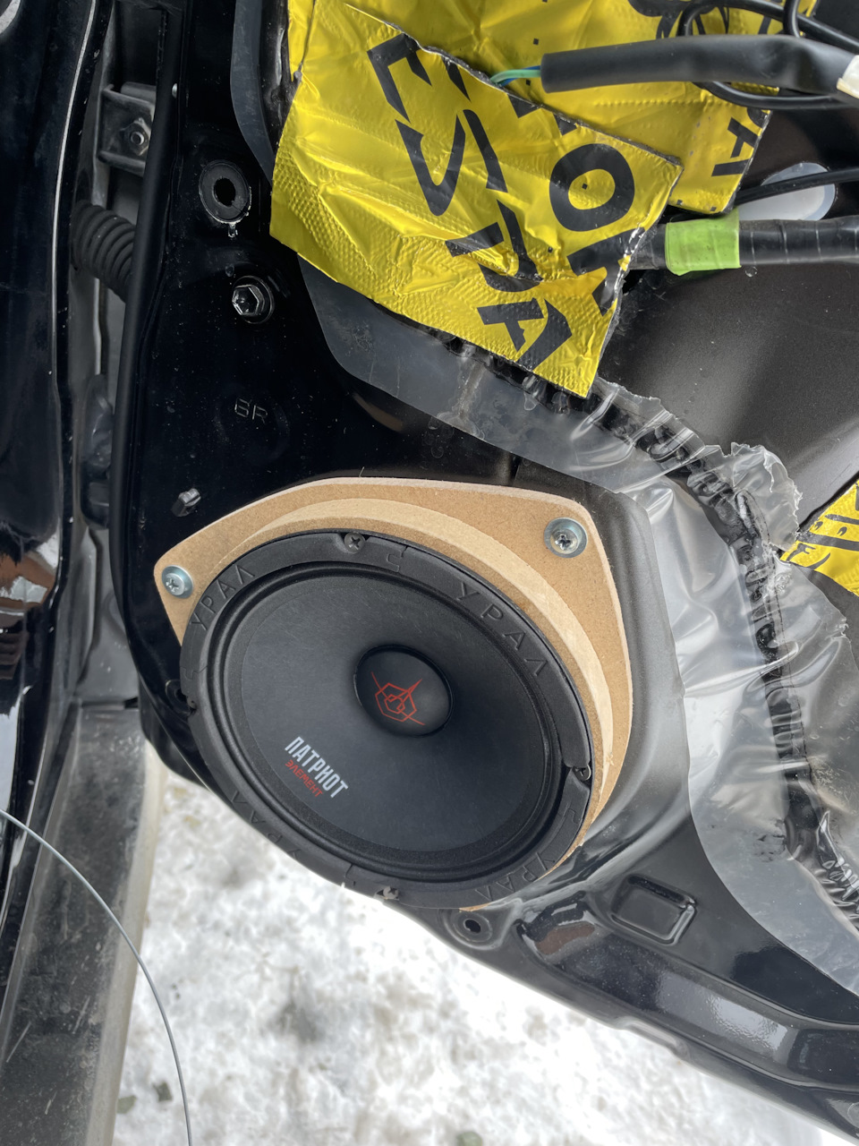 Громкий фронт — Урал Элемент Нео — Toyota Wish (AE20), 1,8 л, 2011 года ...