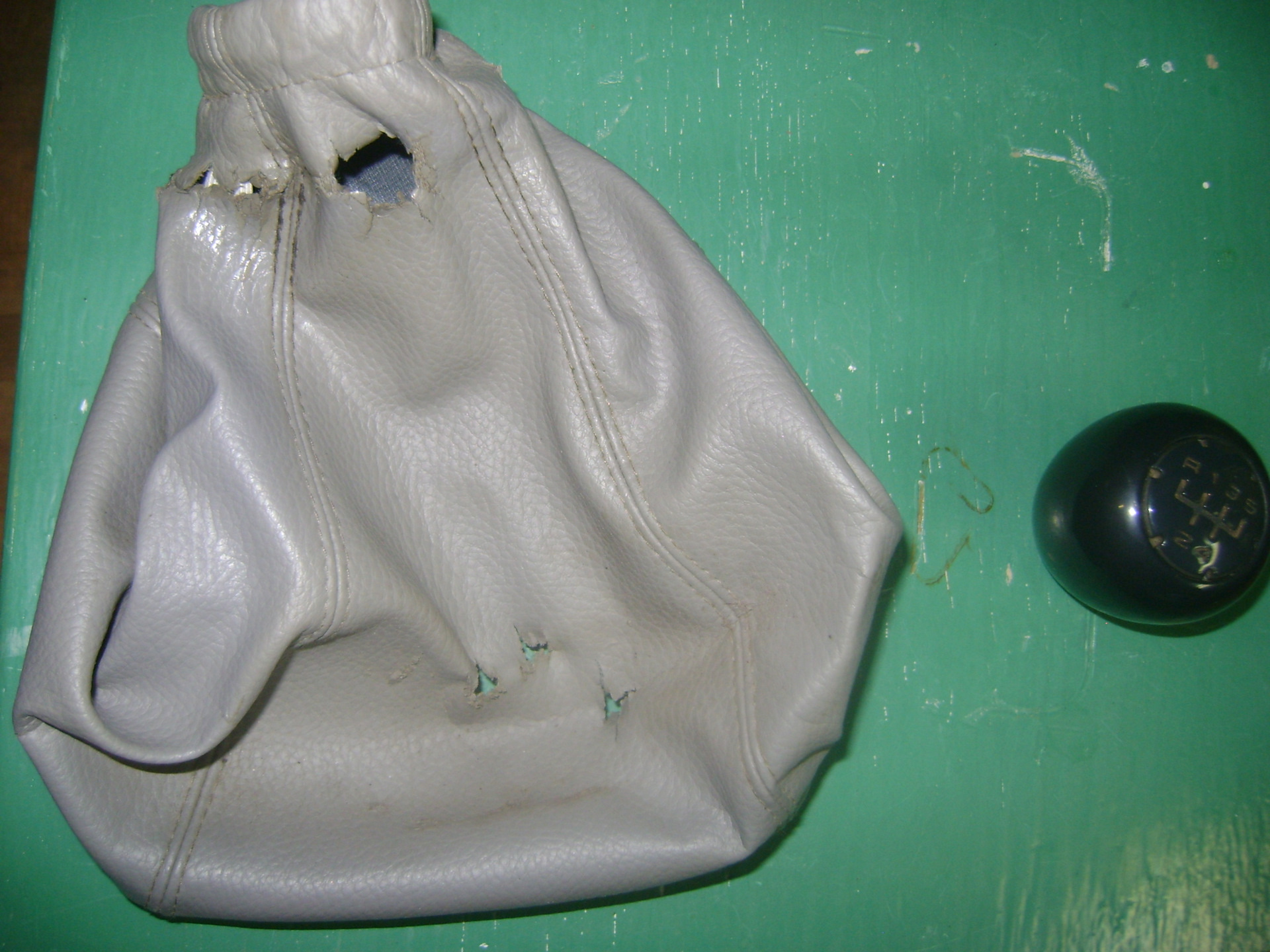 Заменил чехол и рукоятку на рычаг КПП. — Lada Калина универсал, 1,6 л ...