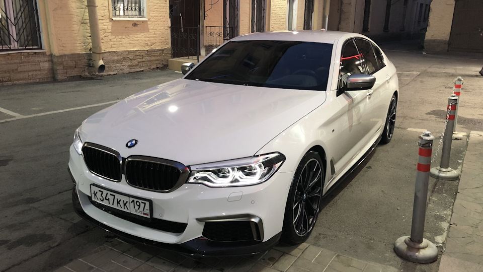 BMW g30 черная тонированная