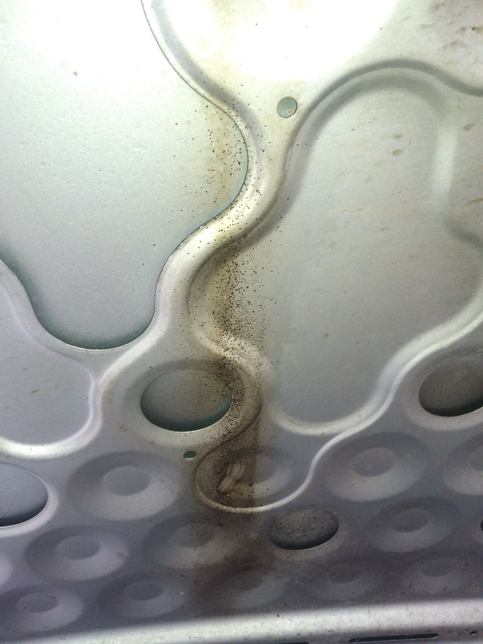 Брызги фриза даже на капоте — Opel Astra H