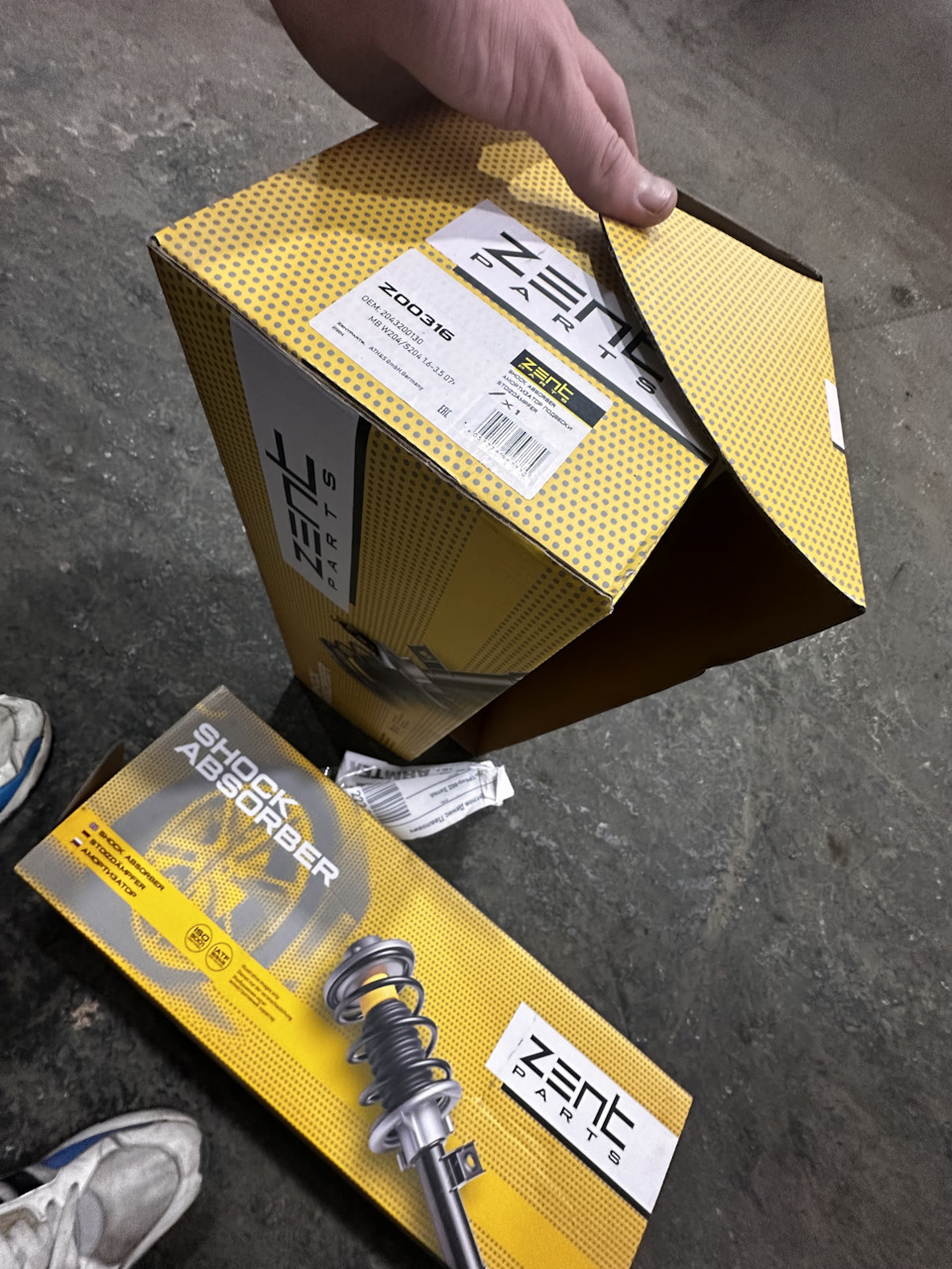 Новые стойки в круг — Mercedes-Benz C-class (W204), 3 л, 2007 года ...