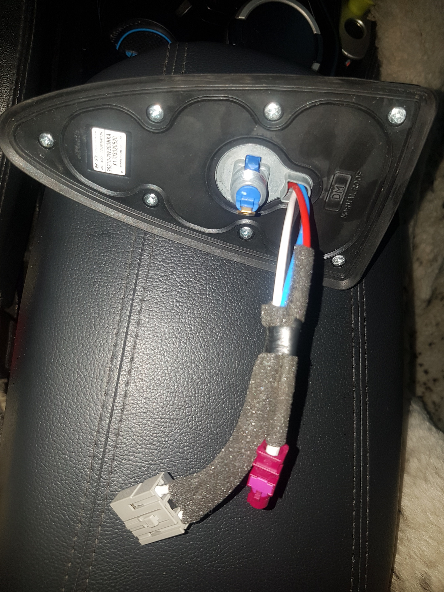 Скрип педали сцепления — Lada Приора хэтчбек, 1,6 л, 2010 года ...