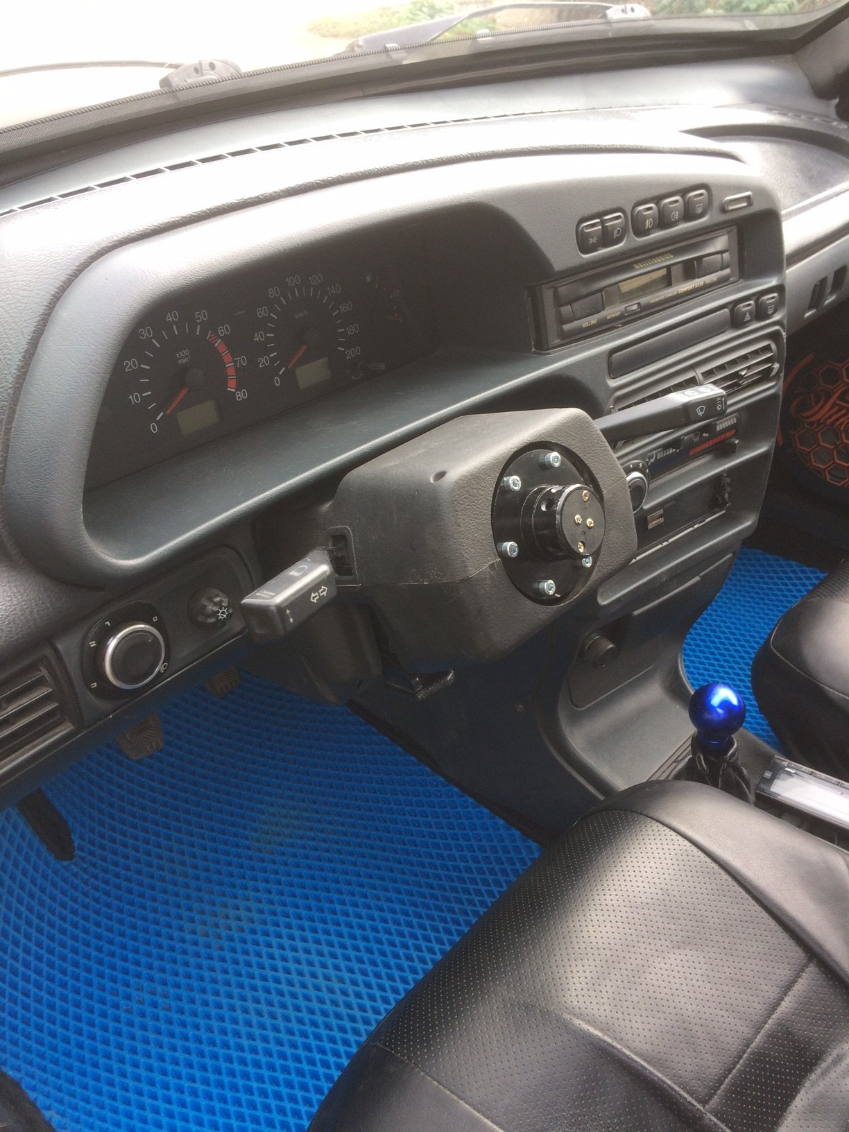 Ваз 2113 своими руками. Ваз 2113 сплиттер. Ваз 2113 голубая турбо. Ваз 2113 тюнинг белая. Ваз 2113 своими руками.