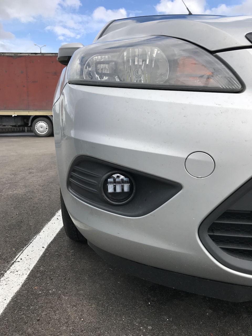 Туманки — Ford Focus Hatchback II, 1,8 л, 2010 года | аксессуары | DRIVE2