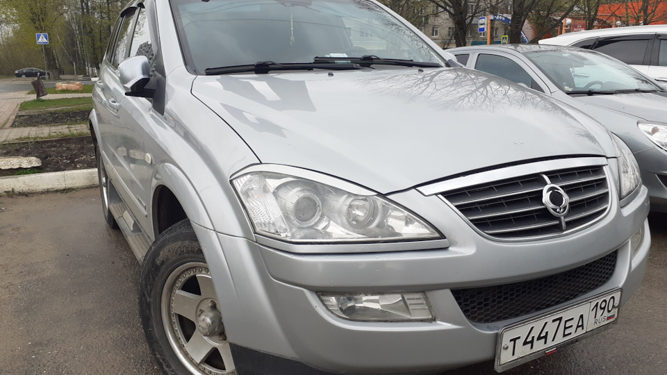 Замена амортизаторов багажника — SsangYong Kyron, 2 л, 2008 года ...