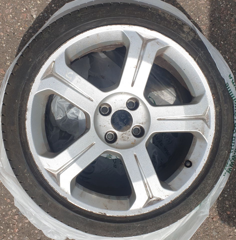 Шины летние Bridgestone 225/40 R18, литые диски Peugeot 7,5Jx18 ET33 ...
