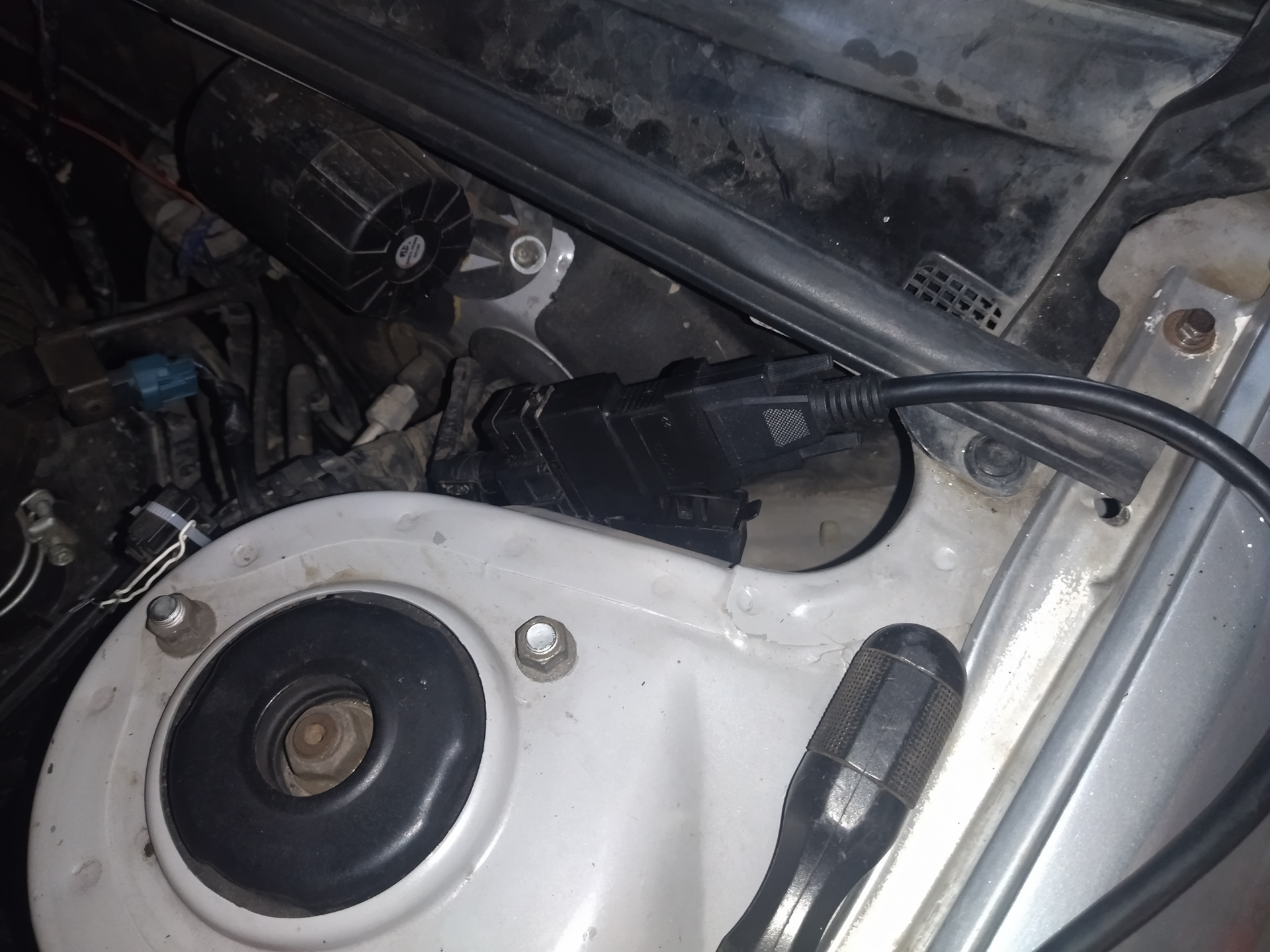 Чтение ошибок LAUNCHем и удаление заломышей на крыльях. — Toyota Camry ...