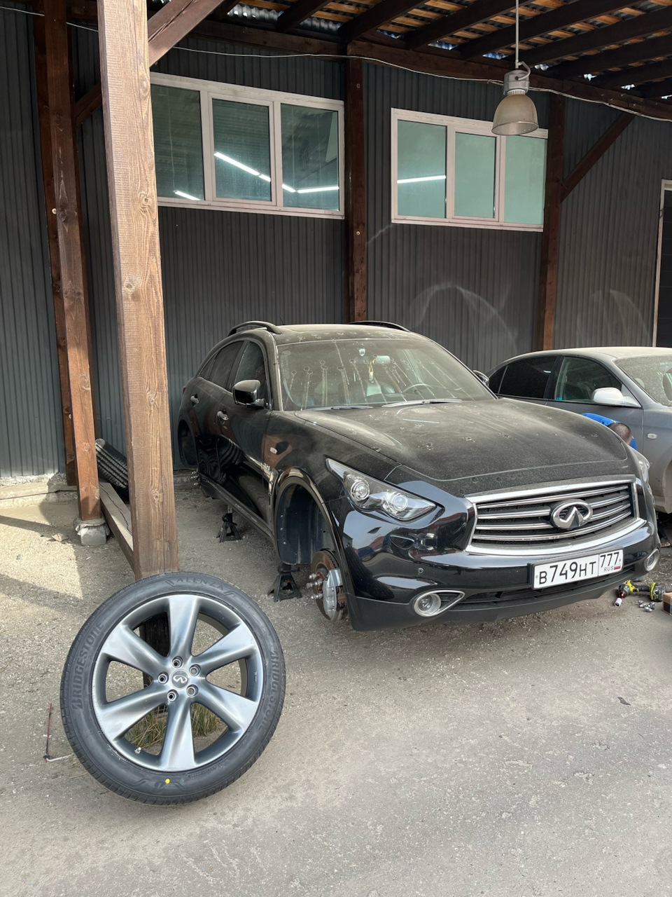 Обновил колеса к лету 2023 — Infiniti QX70, 3 л, 2015 года | колёсные ...