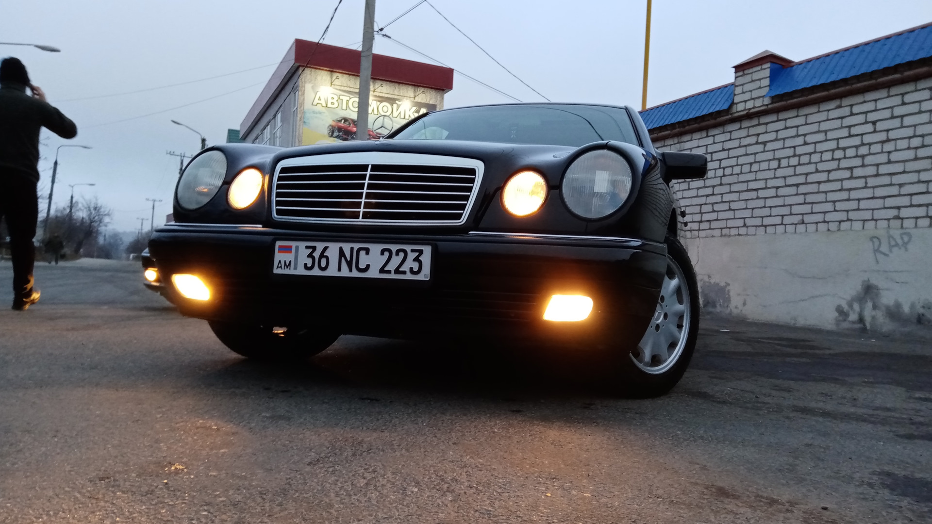 Mercedes-Benz E-class (W210) 3.2 бензиновый 1998 | Twilight на DRIVE2