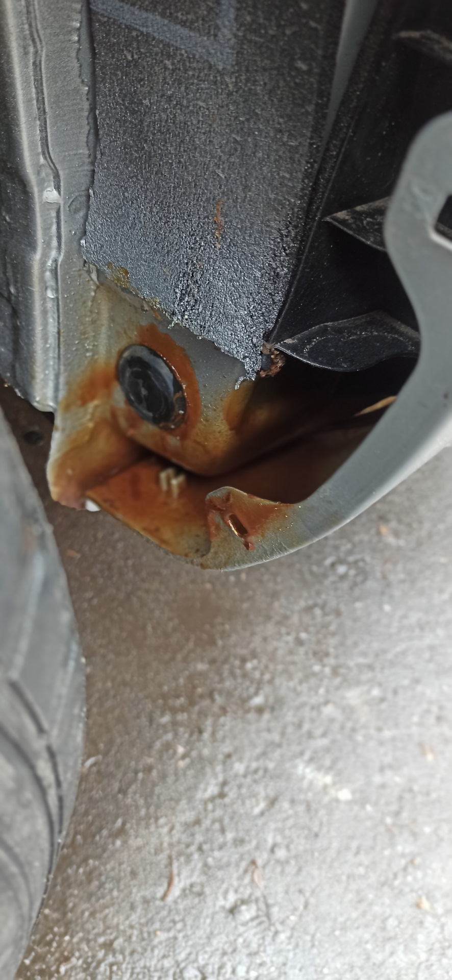 Решил зашумить передние арки и … — Toyota RAV4 (III), 2 л, 2008 года ...