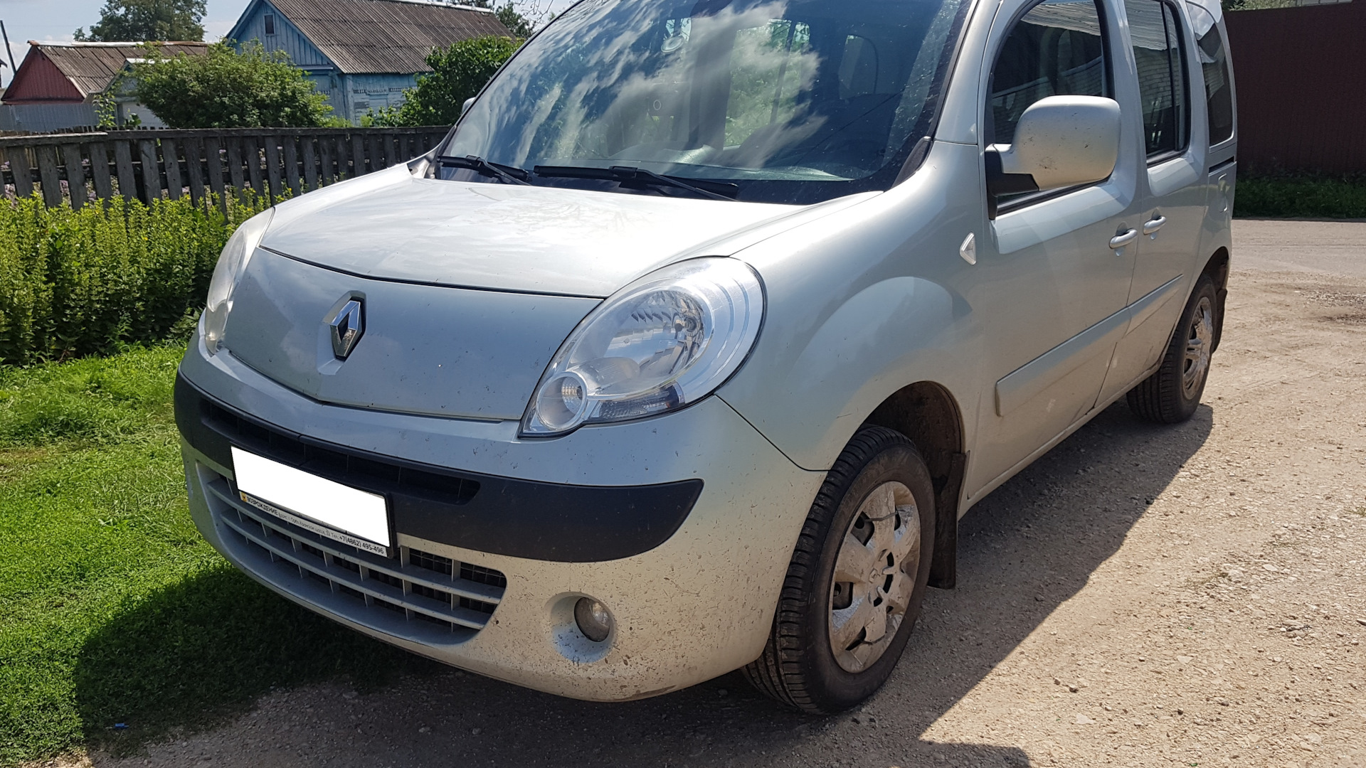 Renault Kangoo (2G) 1.6 бензиновый 2012 | 1.6 бензин 84 л.с. на DRIVE2