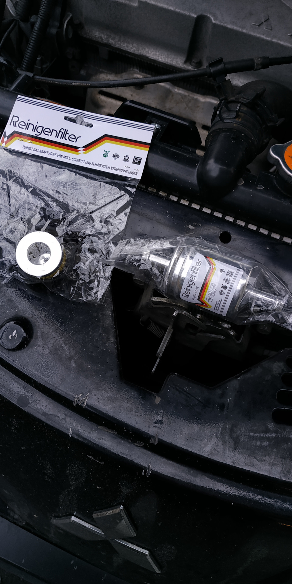 Плановая замена фильтров ГБО — Mitsubishi Outlander (1G), 2,4 л, 2007 ...