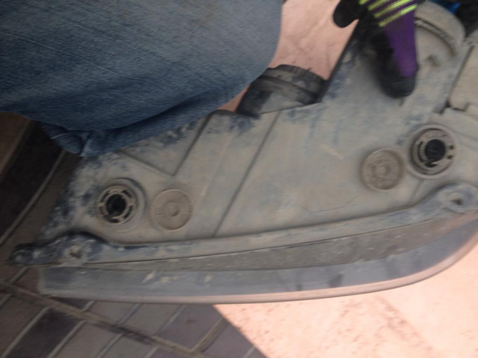 Запотевание фары opel vektra C — Opel Vectra C, 1,8 л, 2007 года ...