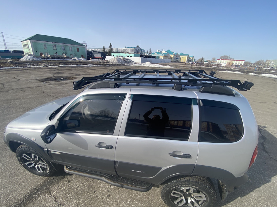 Багажная платформа на крышу — Chevrolet Niva GLX, 1,7 л, 2012 года ...