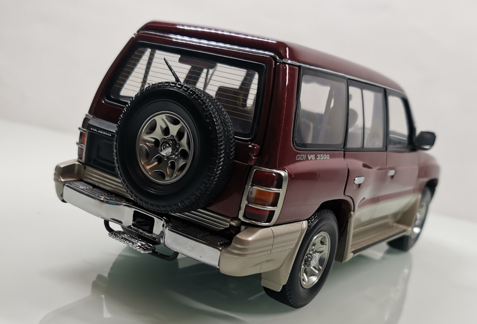 Mitsubishi Pajero II 1998 №77104 1/18 by AutoArt — Сообщество