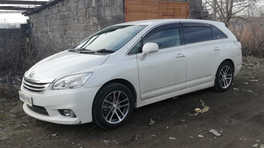 Toyota Mark x Zio 2013