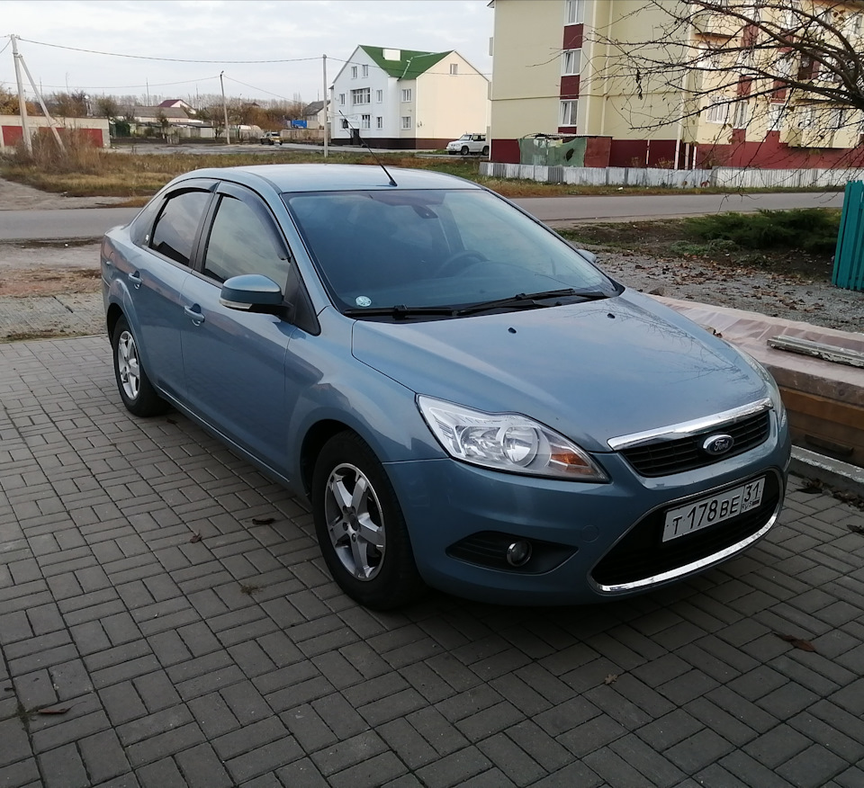 Фото ford focus 2009 год седан серо голубой цвет