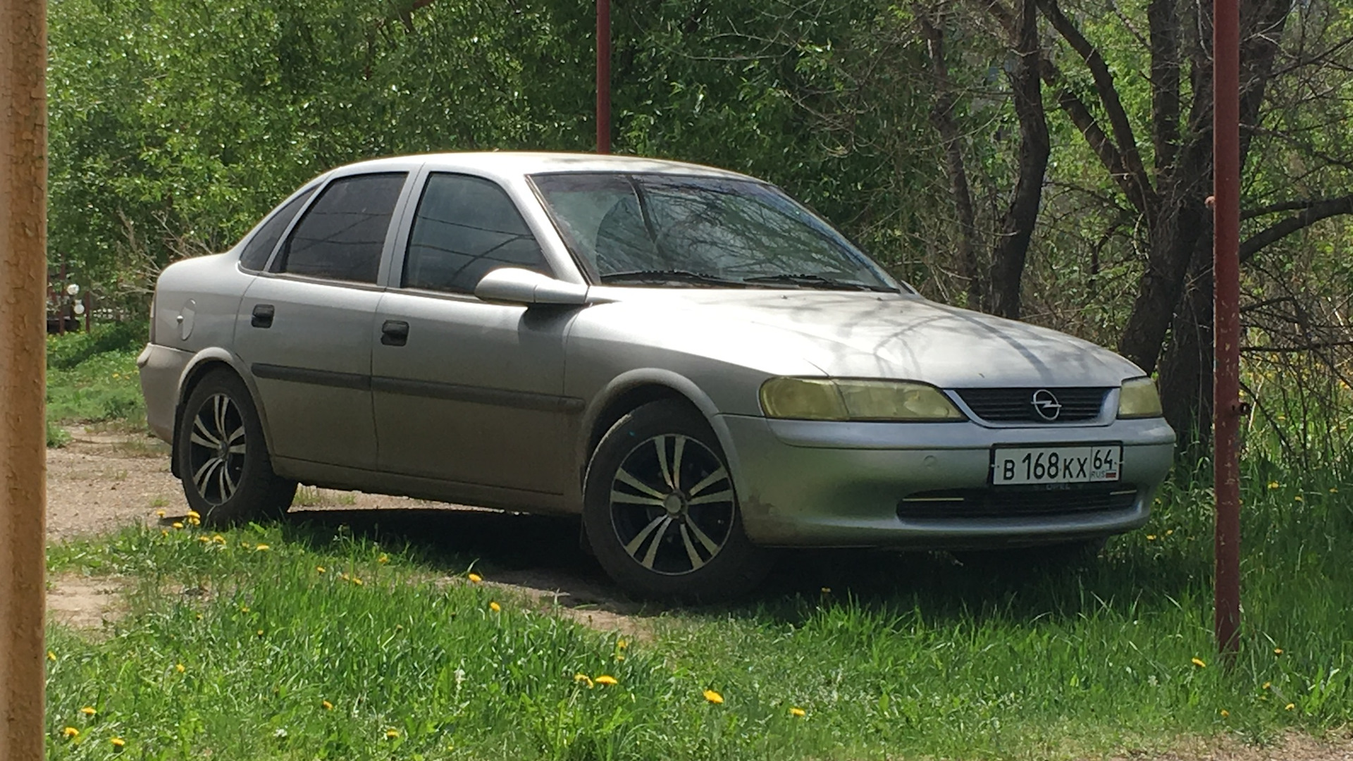 Опель вектра б 1998г. Опель Вектра 1998. Opel Vectra 1998 колеса. Опель Вектра б 1998. Opel Vectra 1.6 МТ, 1998.
