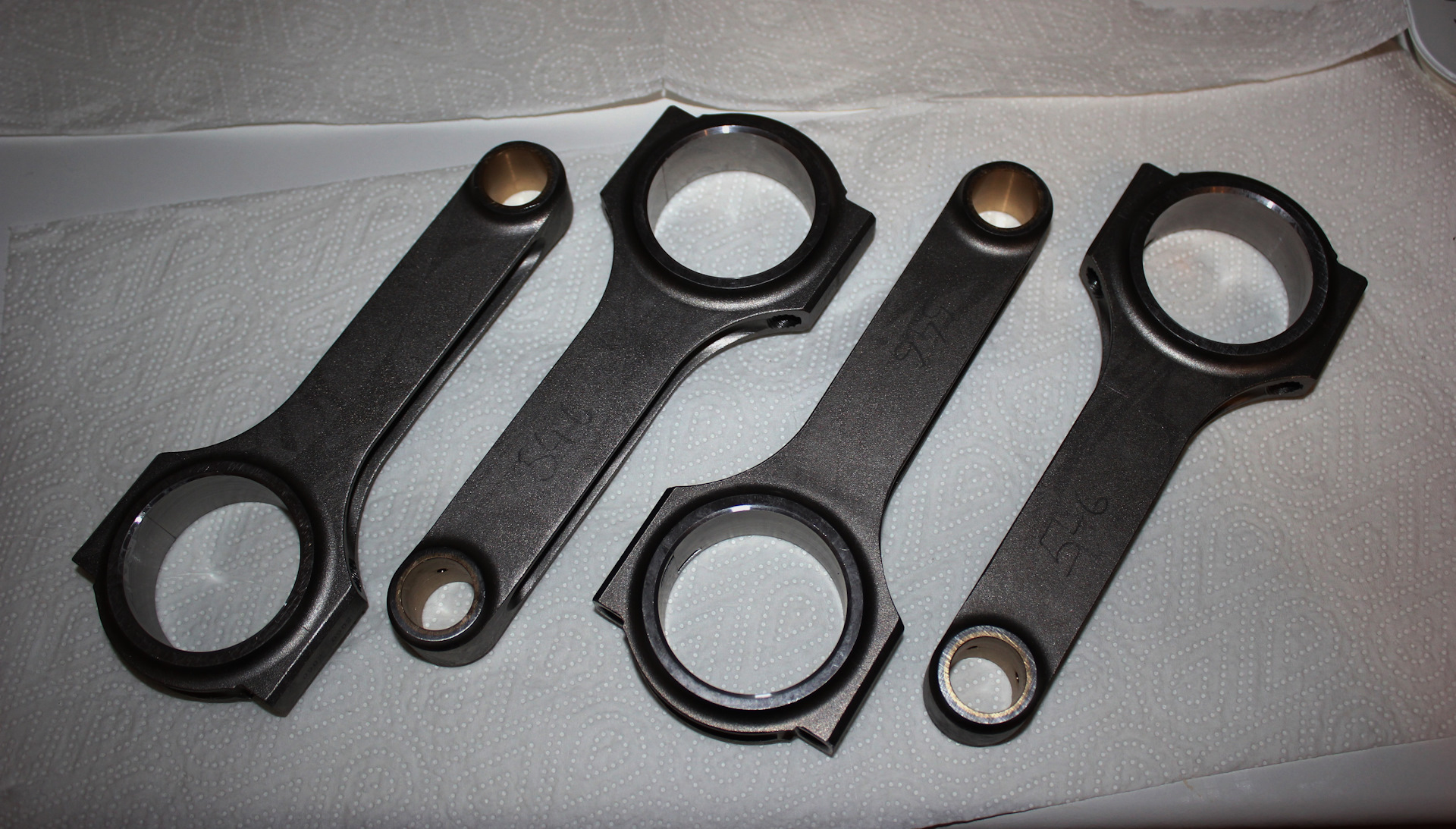 Шатун ломаного типа. Шатун 42нтп. 260-1004045. 02. Шатун двигателя.