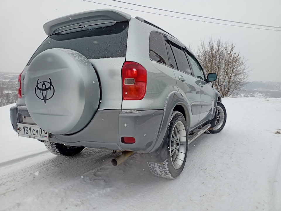 Фото в бортжурнале Toyota RAV4 (II). Запчасти на фото: ME131