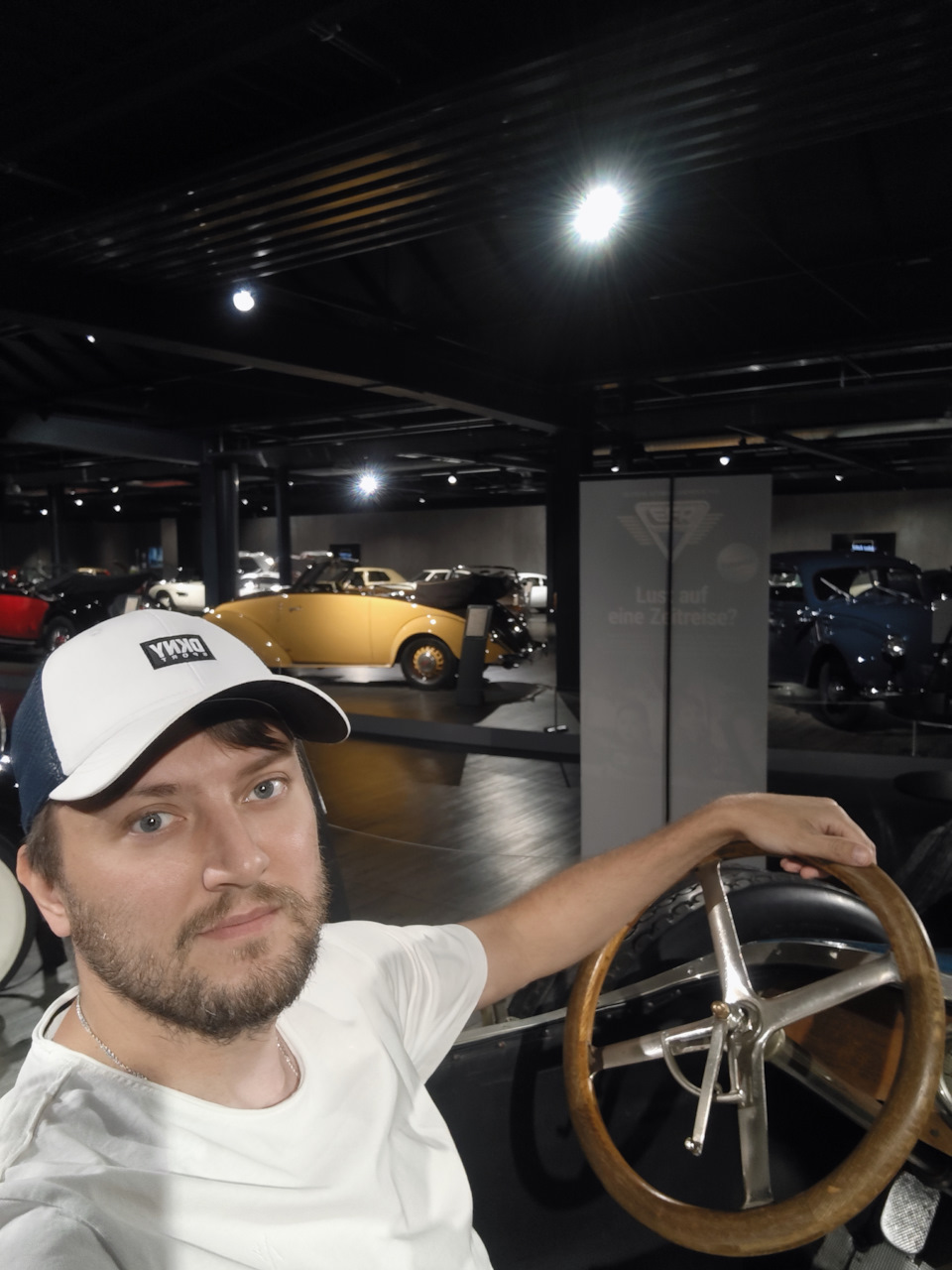 Мальчику дали порулить — Volvo V60 Cross Country (1G)