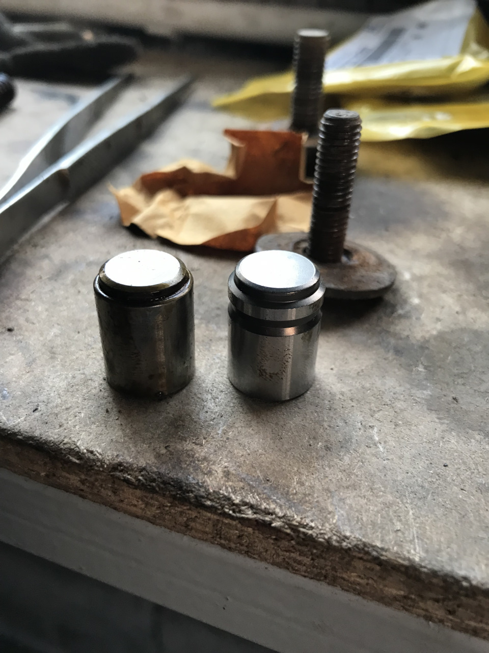 Очистка поддона и замена редукционного клапана — Hyundai Accent (2G), 1 ...