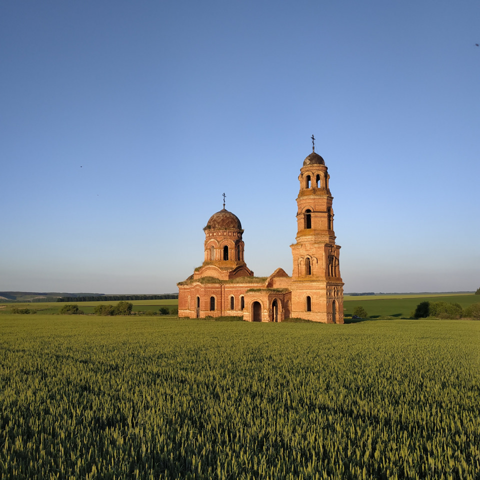 Бабушка в деревне. Село ничем. Вятское ярославль. Бабушка в деревне. Мегра вологодская область.