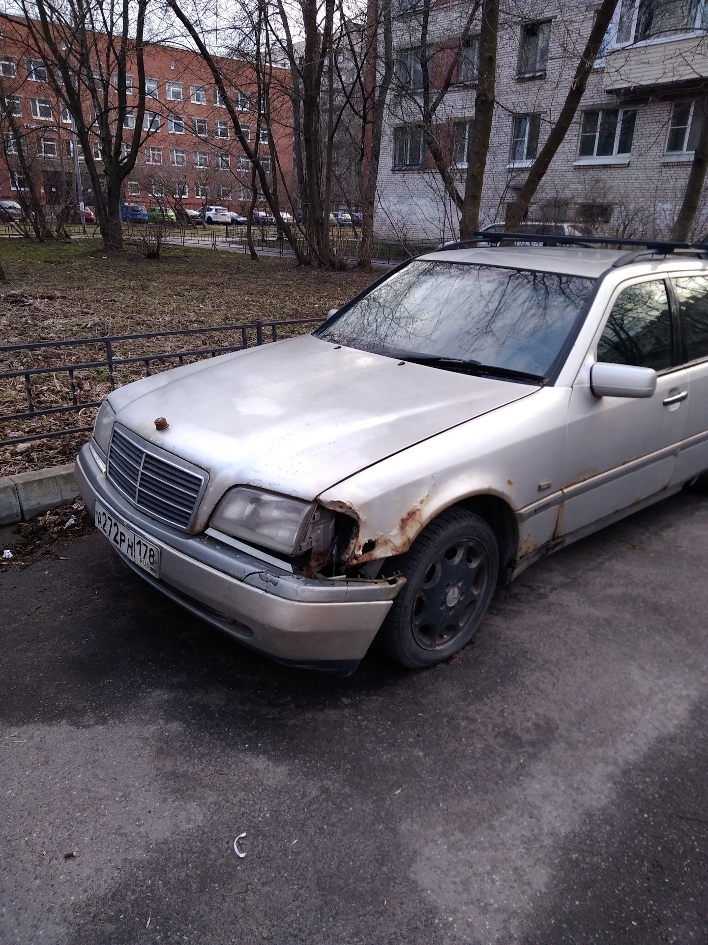 брошенные автомобили в санкт петербурге