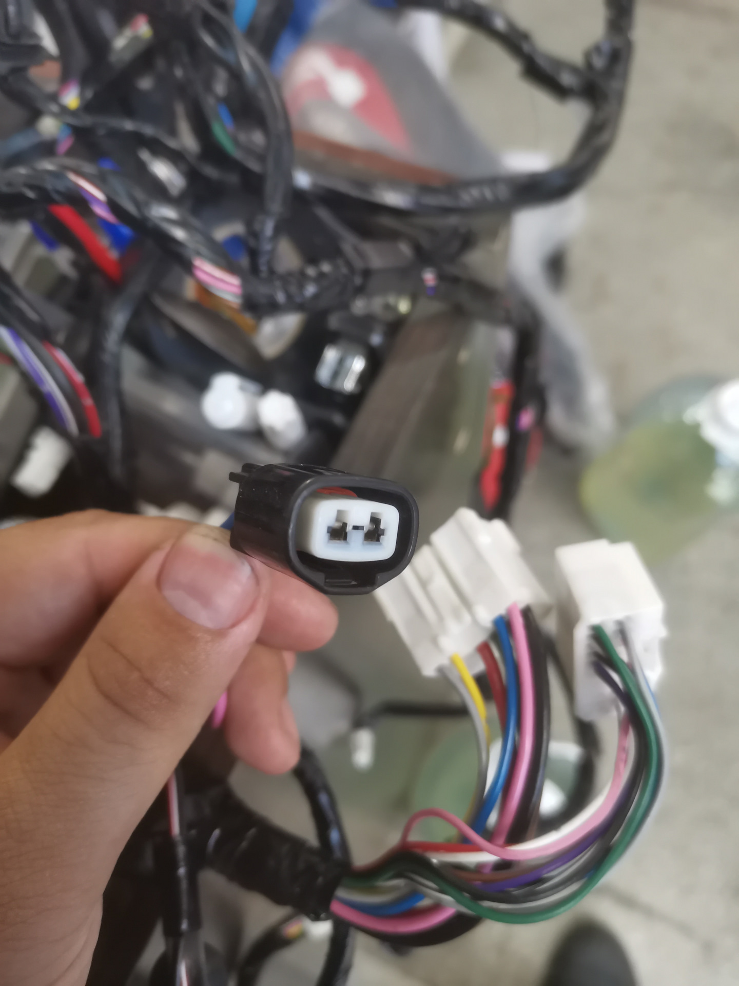 Стеклоподъёмники с функцией авто по всем дверям и подсветкой на ...