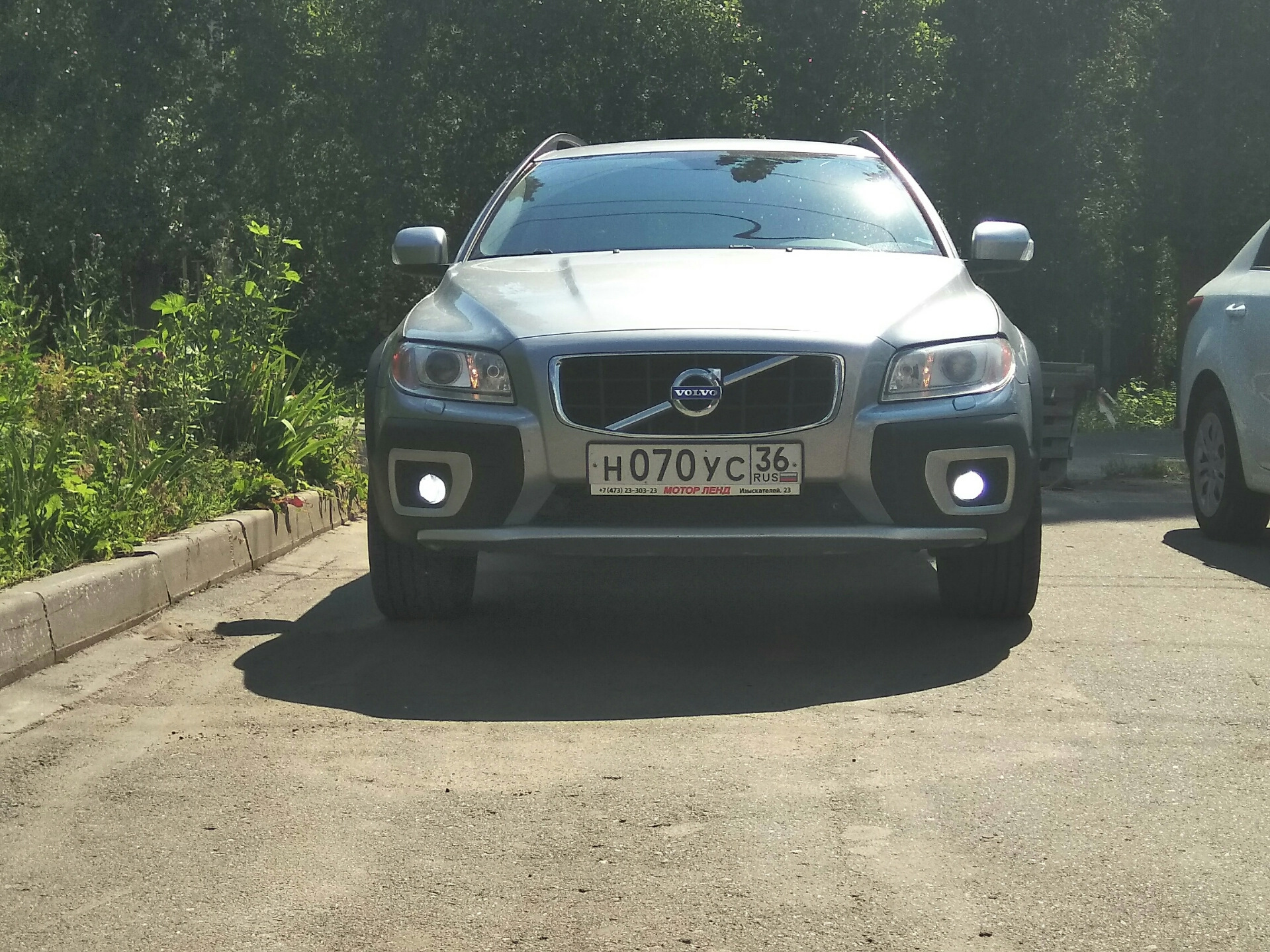 Купить Фары На Volvo Xc70 200 2004