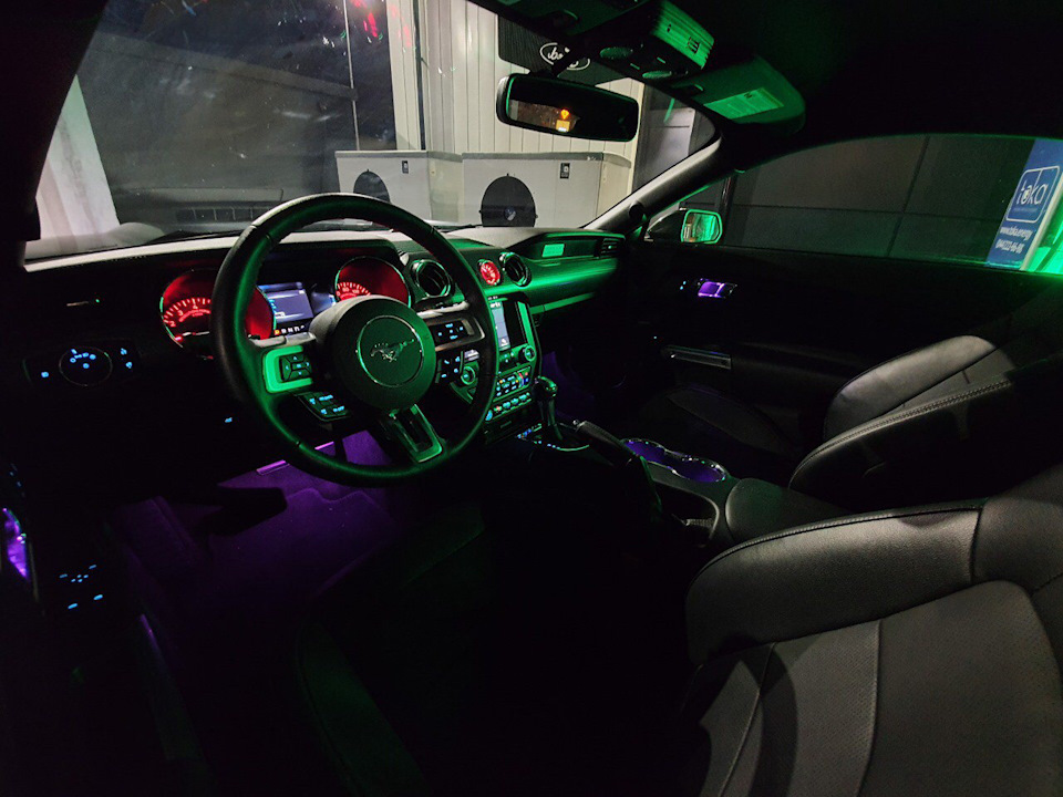 Фото в бортжурнале Ford Mustang (6G)