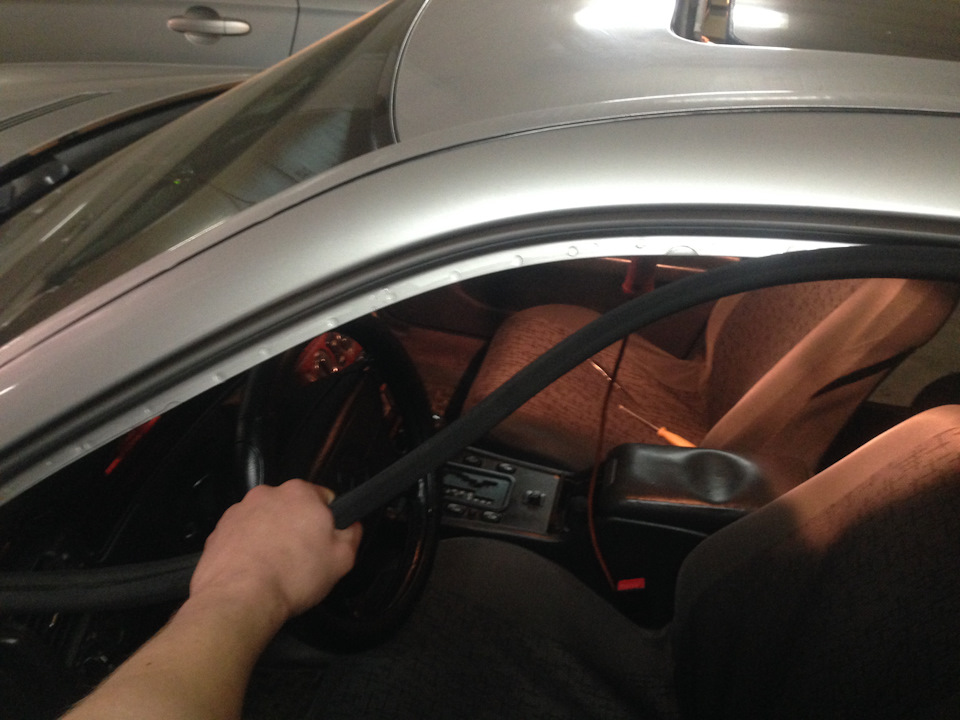 Снятие обшивки крыши W210 (дорест, седан, люк) » Драйв - всё про авто