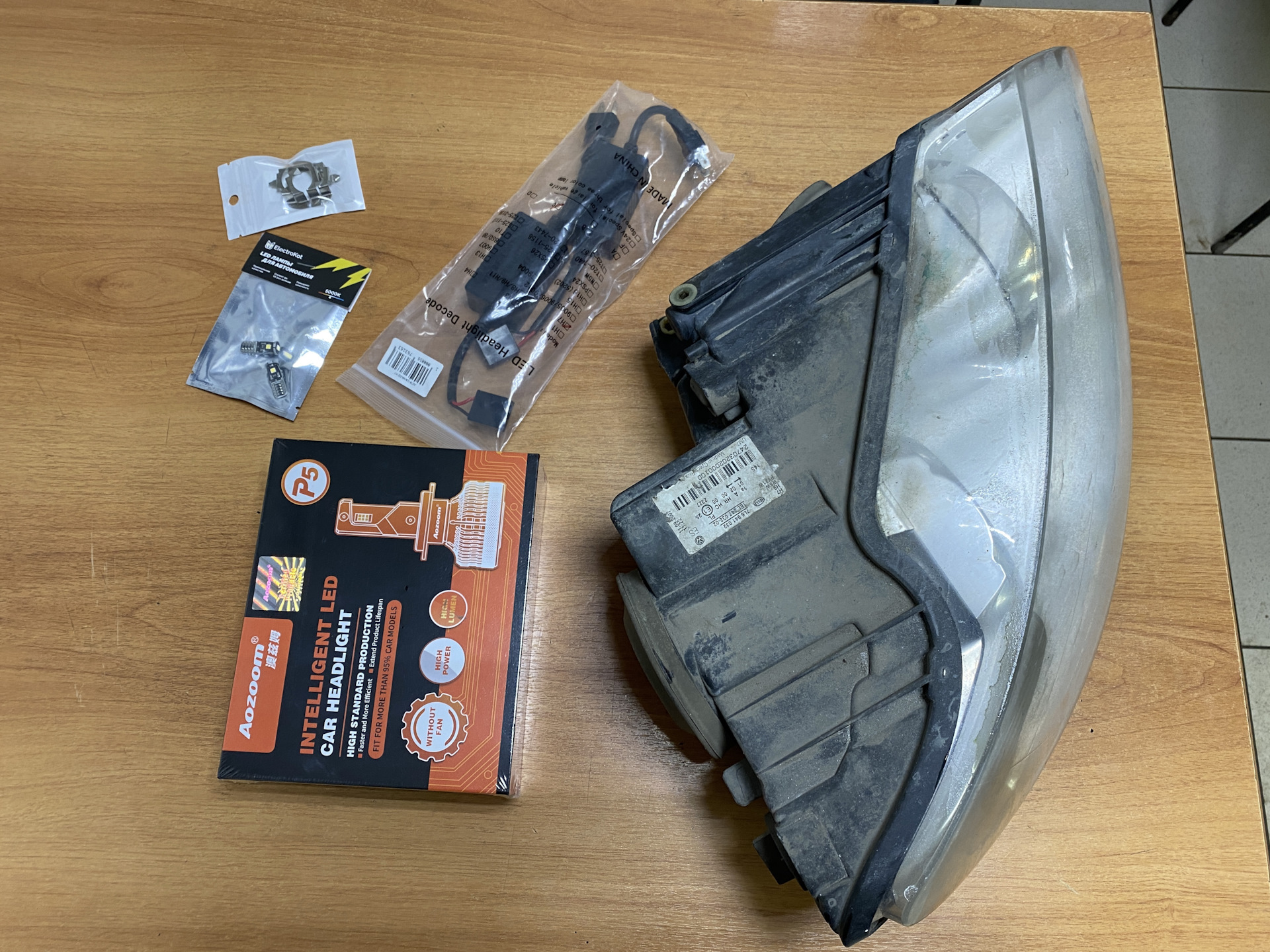 #4 Led лампы в галлогенную фару Touareg GP — Volkswagen Touareg (1G), 2 ...