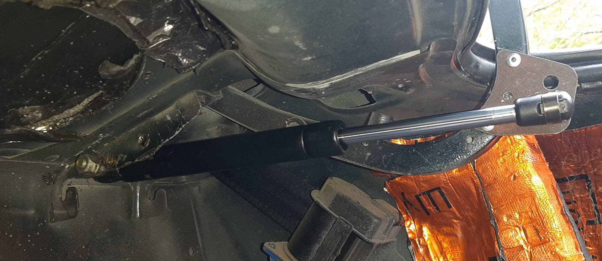 Газовые упоры багажника ланос от калины, новая конструкция, открытие ...