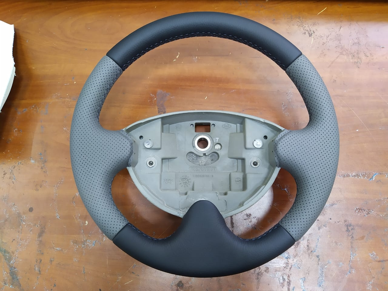 Как снять руль рено кангу 1 Перетяжка руля - Renault Twingo I, 1,2 л, 2000 года тюнинг DRIVE2