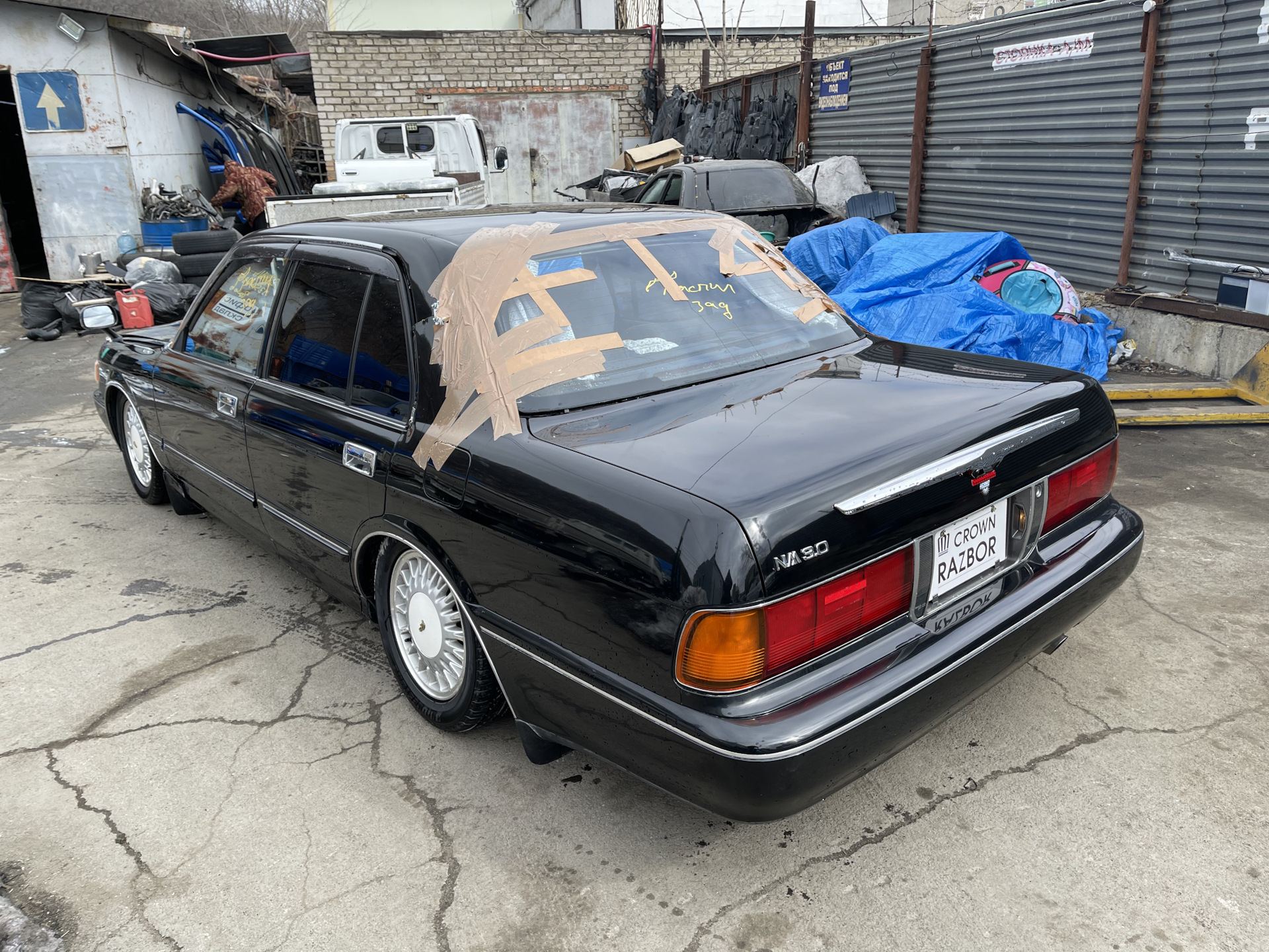 Toyota Crown s130 Royal Saloon