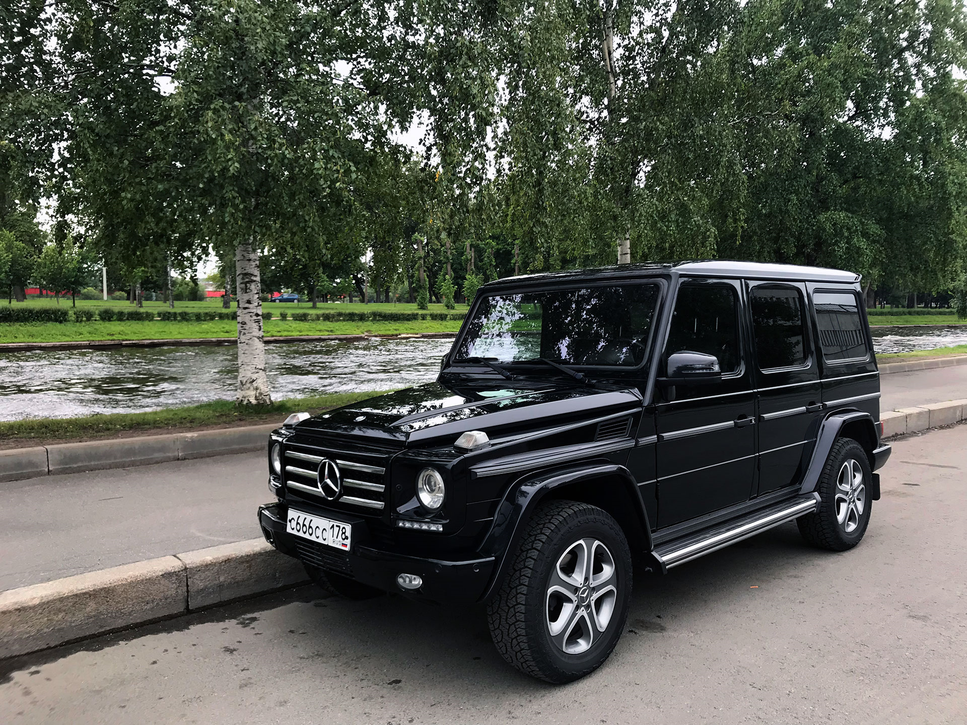 Обзор Mercedes Geländewagen и немного сравнения с УАЗ Патриот — УАЗ  Patriot, 2,7 л, 2014 года | тест-драйв | DRIVE2