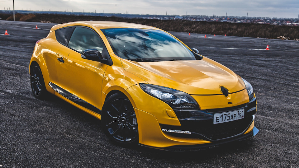 Renault Sport RS