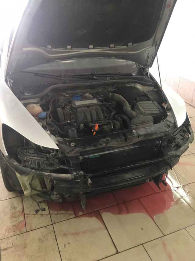 Радиатор потек — Skoda Octavia A5 Mk2, 1,6 л, 2011 года | своими руками ...