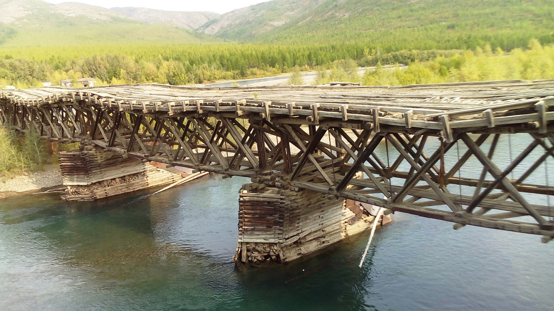 мост через реку