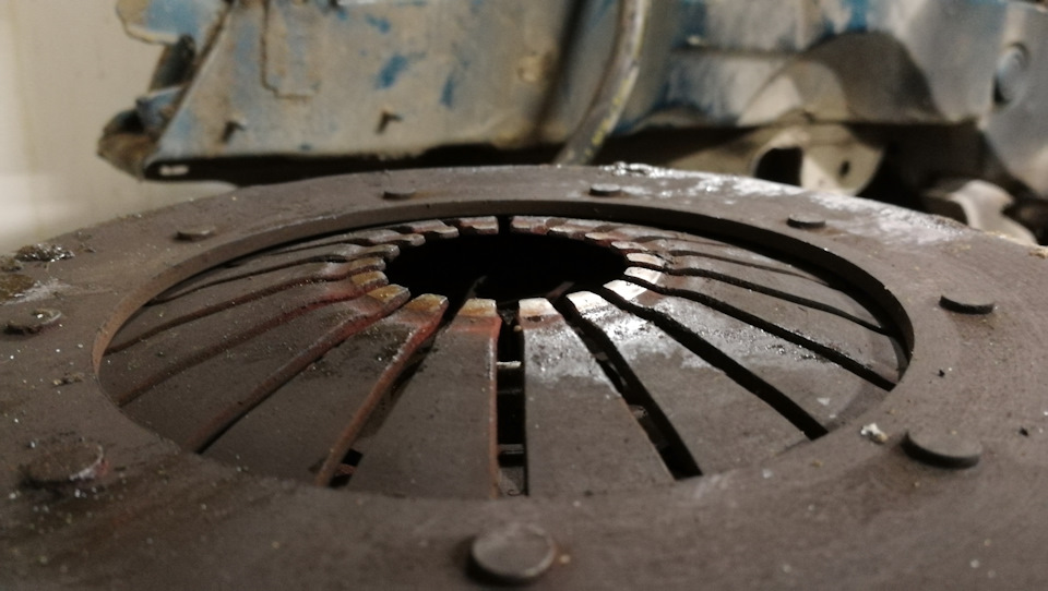 Снятие маховика и вопрос по сцепе — Volkswagen Passat Variant (B3), 2 л ...