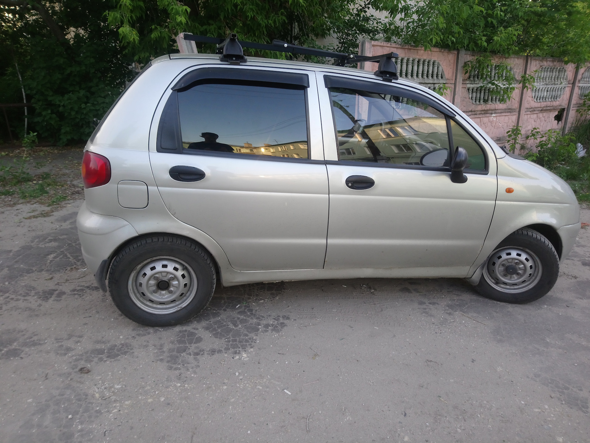 Matiz резину. 175 70 R13 Дэу Матиз. 175/70 R13 на Матиз. Дэу Матиз 13. 175 70 13 На Матиз.