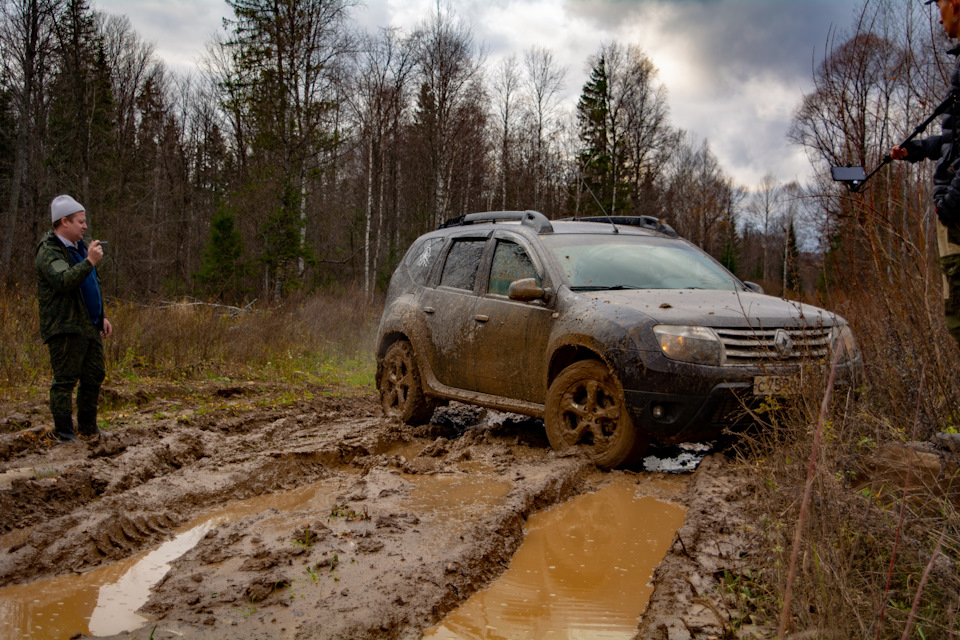 Дастер успешно борется — Renault Duster (1G)