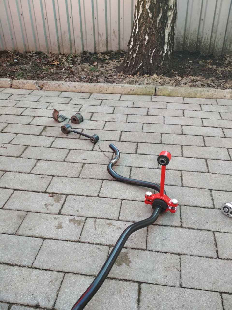 Устал менять стойки заднего стабилизатора — Ford Mustang (5G), 3,7 л ...