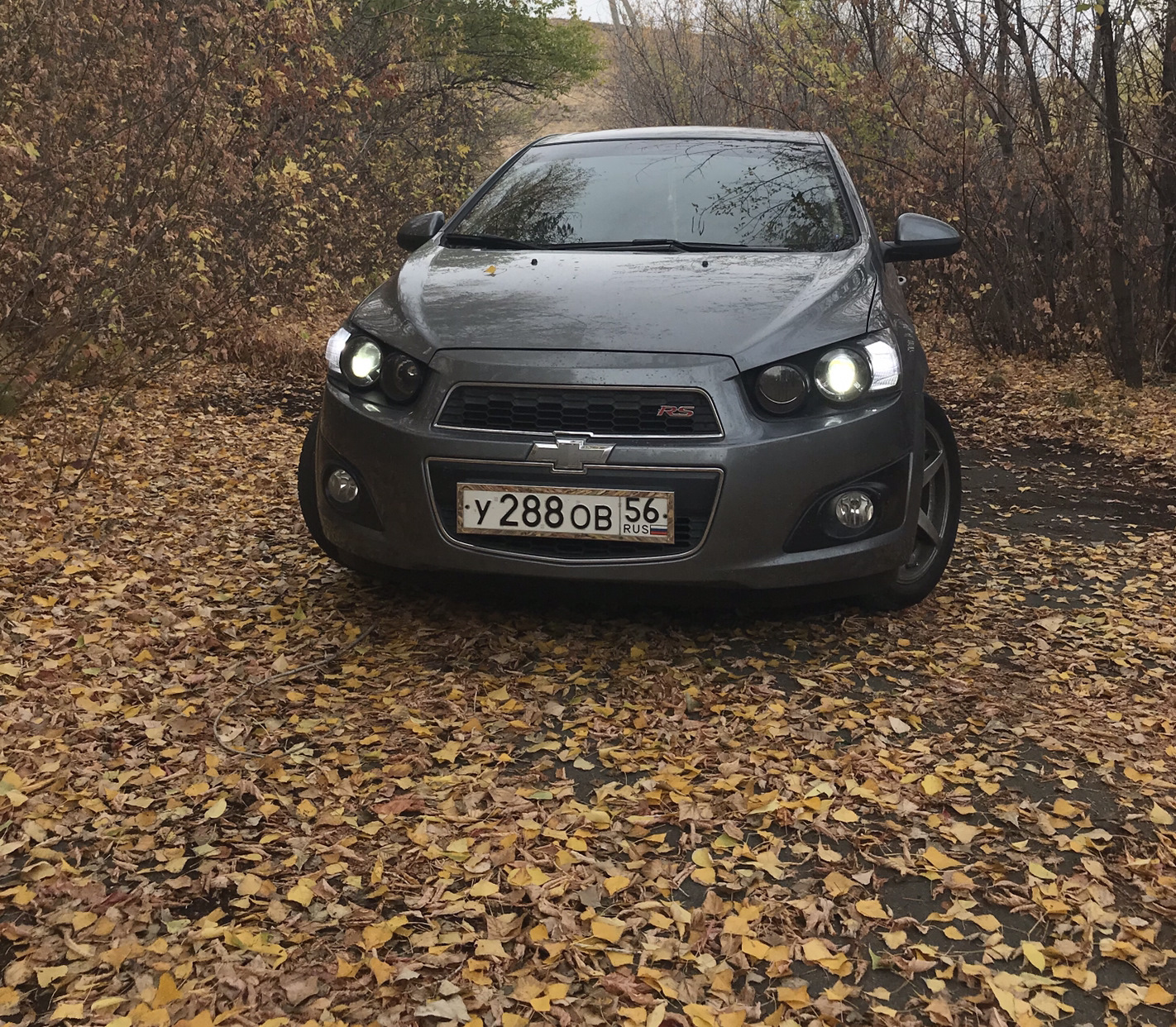 Поворотники авео т300. ДХО Авео т300. Ходовые огни Шевроле Авео т300. Ходовые огни для Шевроле Авео т300 седан. Chevrolet Aveo ДХО.