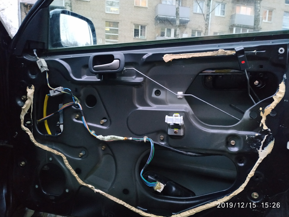 Замена передней пассажирской двери — Honda HR-V (1G), 1,6 л, 2005 года ...